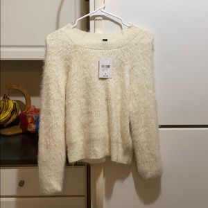 NWT Forever 21 White Fuzzy Sweater